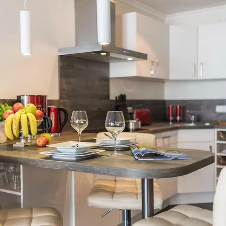 The Little Two Apartment Kropelin